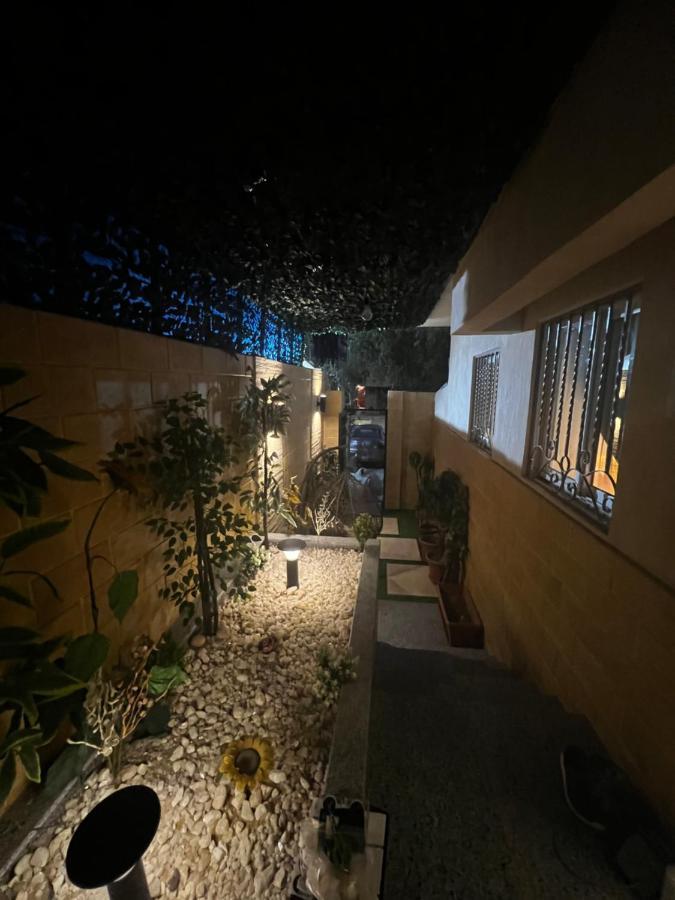 Luxury Flat With Garden And Private Entrance شقة فاخرة بحديقة و مدخل خاص Cairo Ngoại thất bức ảnh