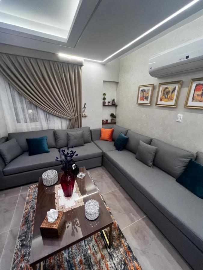 Luxury Flat With Garden And Private Entrance شقة فاخرة بحديقة و مدخل خاص Cairo Ngoại thất bức ảnh